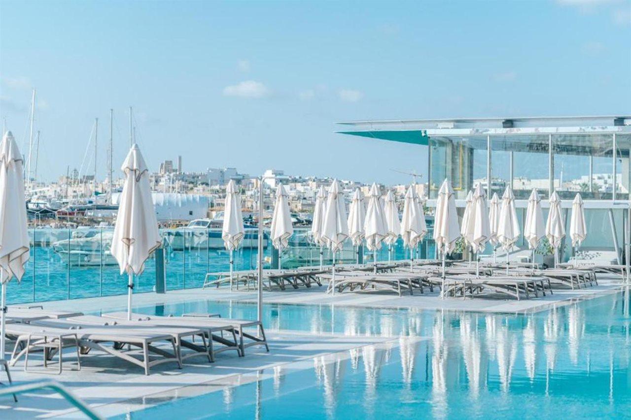 115 The Strand Hotel And Suites Gzira Luaran gambar